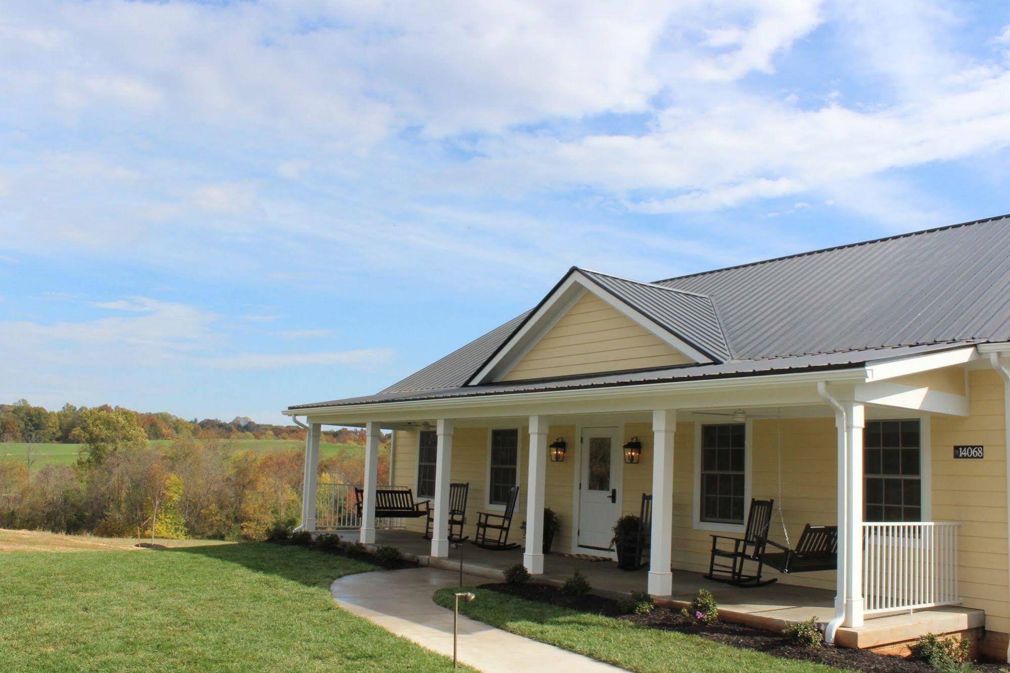 The Inn At Willow Grove Orange Exterior photo