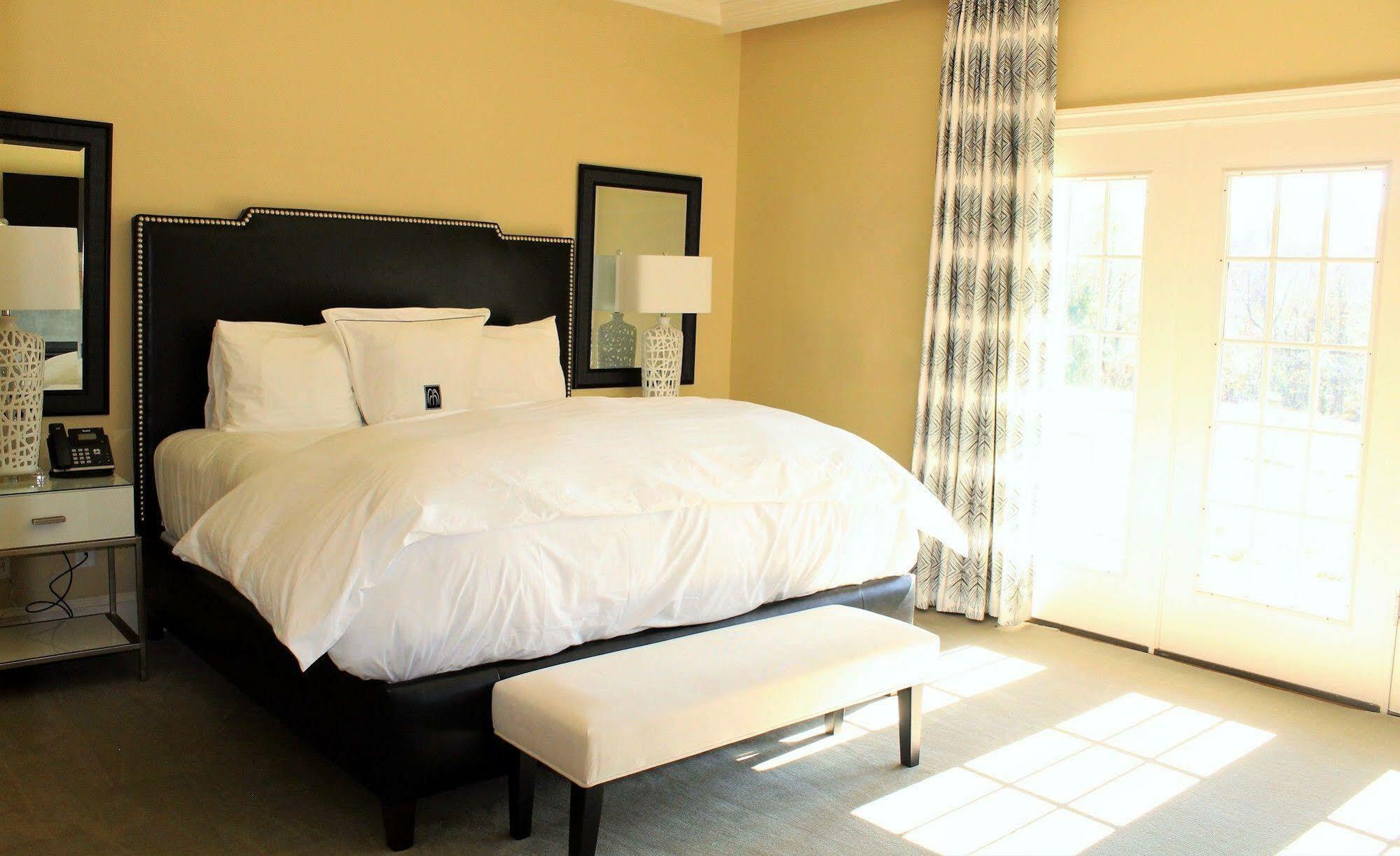 The Inn At Willow Grove Orange Exterior photo