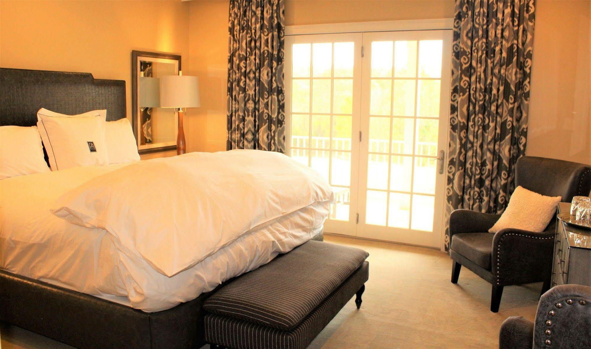 The Inn At Willow Grove Orange Exterior photo